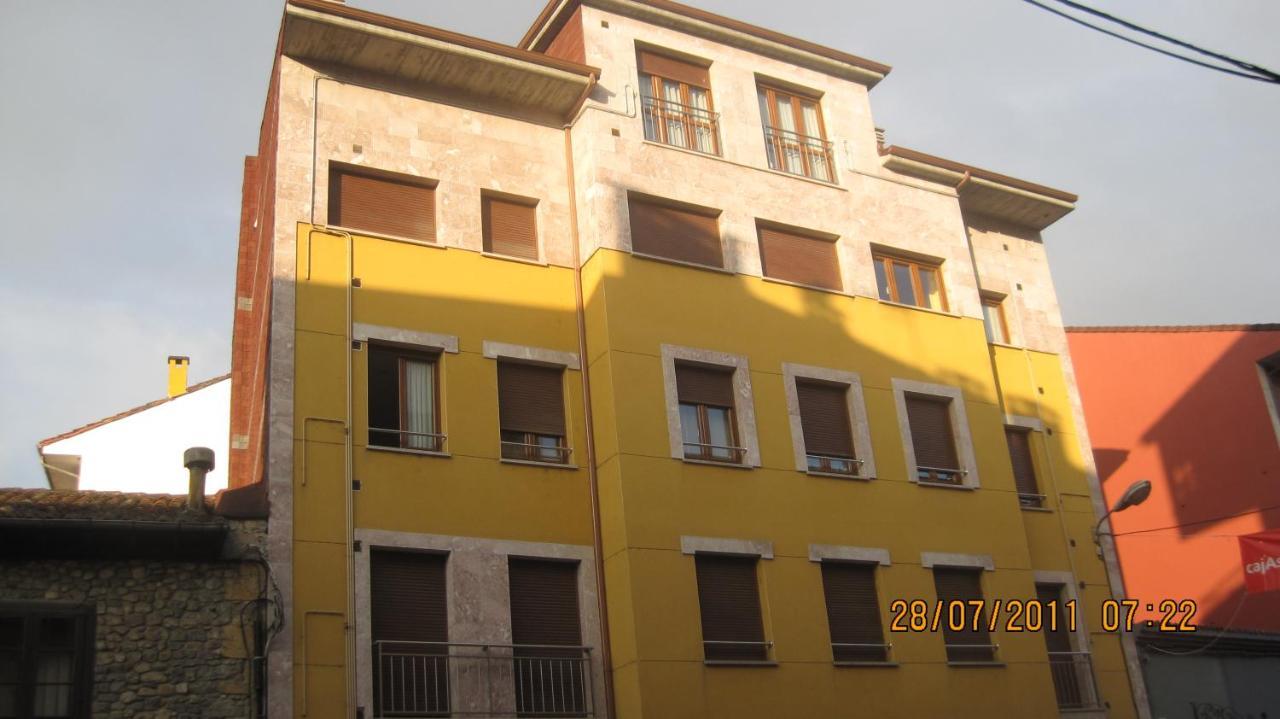 Ferienwohnung Atico La Plaza Les Arriondes Exterior foto