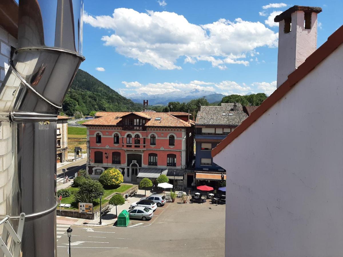 Ferienwohnung Atico La Plaza Les Arriondes Exterior foto